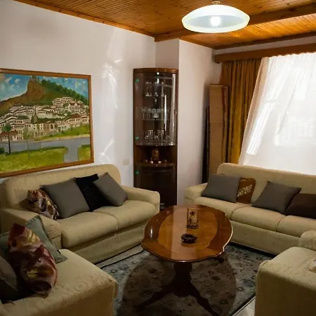 Apartamento Eni Entire Parking On Site Berat