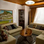 Appartement Eni Entire Parking On Site Berat