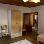 Appartement Eni Entire Parking On Site