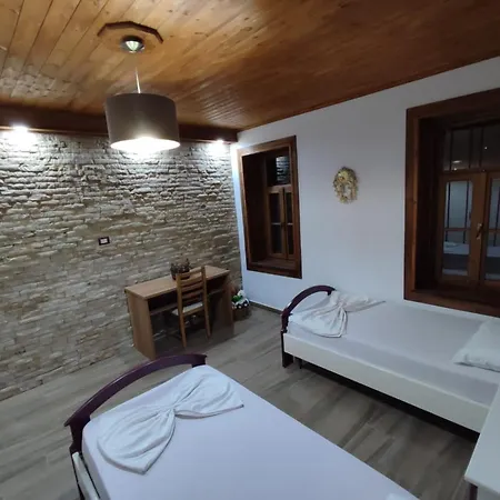 Eni Entire Parking On Site Apartment