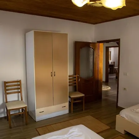 Apartment Eni Entire Parking On Site