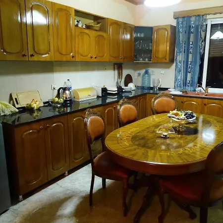 Apartment Eni Entire Parking On Site