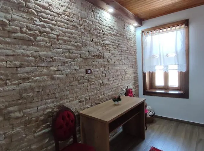 Eni Entire Parking On Site Apartment