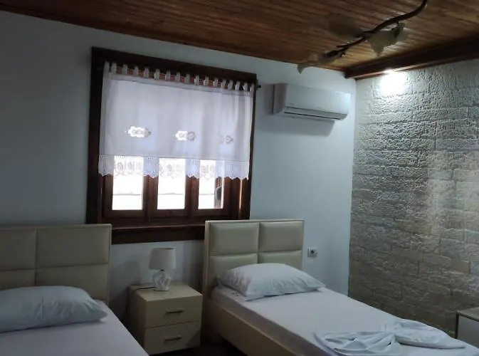 Appartement Eni Entire Parking On Site Berat