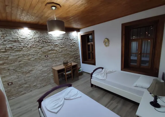 Eni Entire Parking On Site Apartment