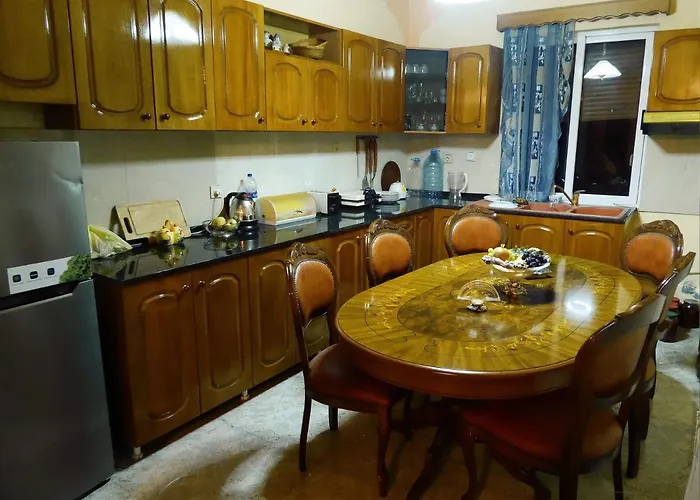 Apartment Eni Entire Parking On Site